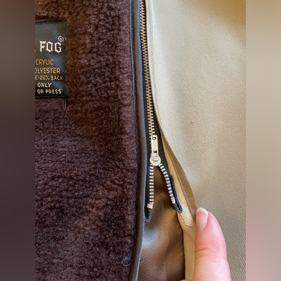 Vintage London Fog trench coat with removable lining - Picture 13 of 16